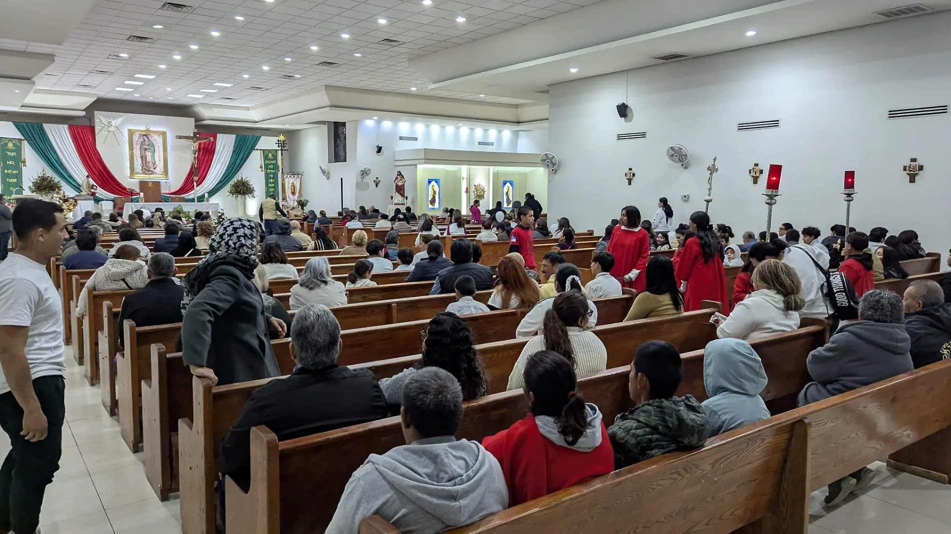 Conmemoración Día de la Virgen kermés peregrinación en San Luis (4)